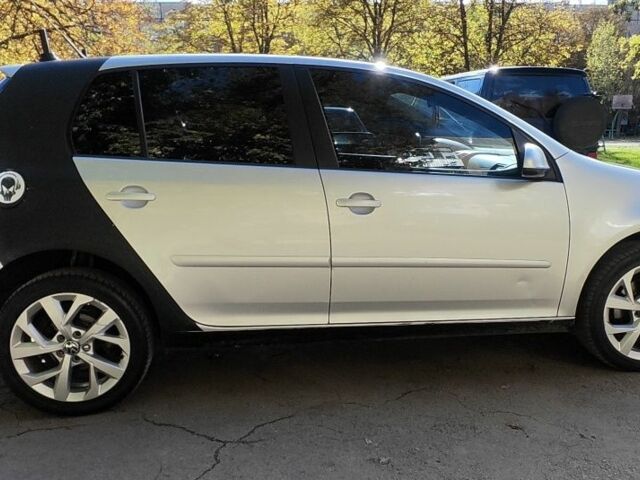 Сірий Фольксваген Гольф, об'ємом двигуна 1.4 л та пробігом 220 тис. км за 3000 $, фото 5 на Automoto.ua