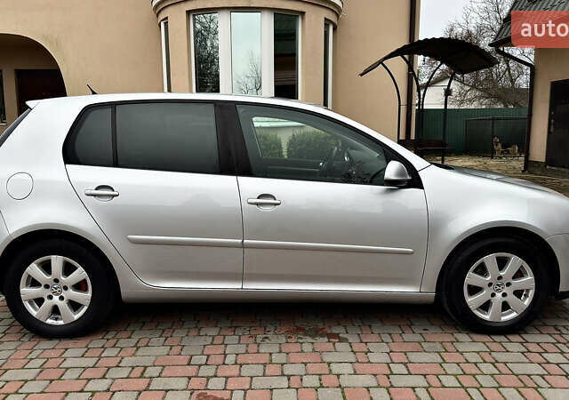 Серый Фольксваген Гольф, объемом двигателя 1.6 л и пробегом 178 тыс. км за 6556 $, фото 7 на Automoto.ua