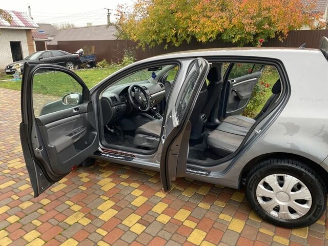 Сірий Фольксваген Гольф, об'ємом двигуна 1.4 л та пробігом 270 тис. км за 4100 $, фото 20 на Automoto.ua