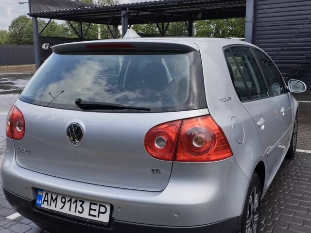 Серый Фольксваген Гольф, объемом двигателя 1.6 л и пробегом 249 тыс. км за 6200 $, фото 6 на Automoto.ua