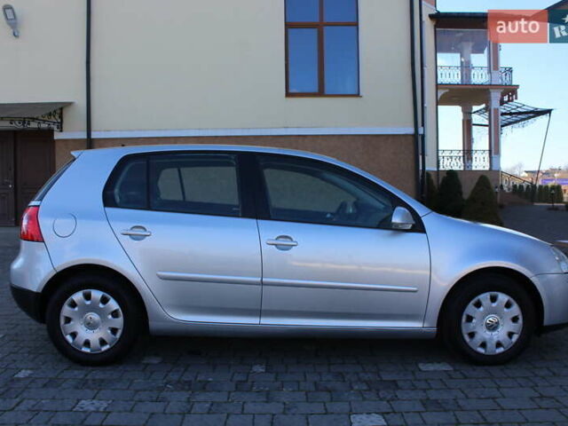 Серый Фольксваген Гольф, объемом двигателя 1.6 л и пробегом 195 тыс. км за 5890 $, фото 23 на Automoto.ua