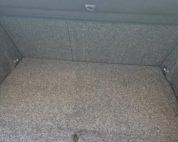 Серый Фольксваген Гольф, объемом двигателя 1.6 л и пробегом 227 тыс. км за 6500 $, фото 20 на Automoto.ua