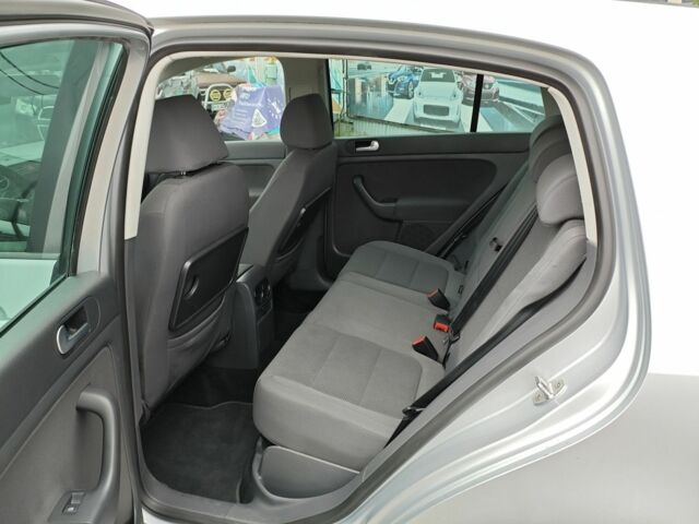 Сірий Фольксваген Гольф, об'ємом двигуна 2 л та пробігом 283 тис. км за 6900 $, фото 10 на Automoto.ua