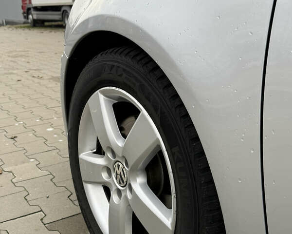 Серый Фольксваген Гольф, объемом двигателя 1.4 л и пробегом 251 тыс. км за 6450 $, фото 45 на Automoto.ua