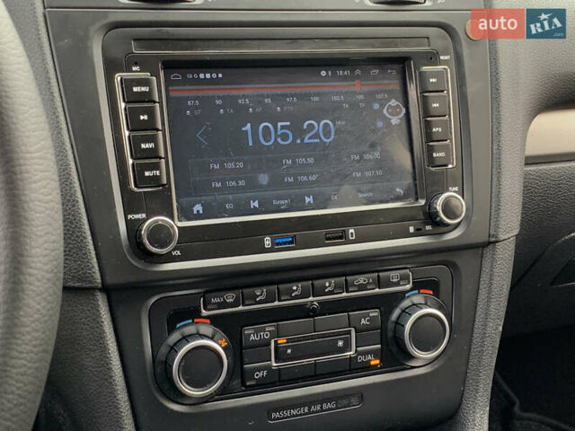 Серый Фольксваген Гольф, объемом двигателя 1.4 л и пробегом 228 тыс. км за 6899 $, фото 44 на Automoto.ua