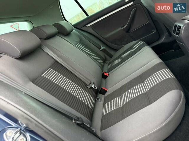 Серый Фольксваген Гольф, объемом двигателя 1.6 л и пробегом 227 тыс. км за 6300 $, фото 76 на Automoto.ua