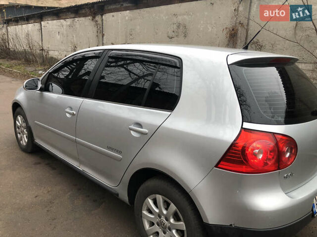 Серый Фольксваген Гольф, объемом двигателя 1.6 л и пробегом 284 тыс. км за 5100 $, фото 4 на Automoto.ua