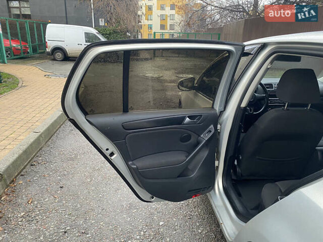 Сірий Фольксваген Гольф, об'ємом двигуна 1.39 л та пробігом 250 тис. км за 5300 $, фото 12 на Automoto.ua