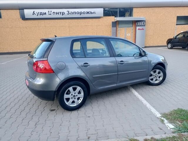 Серый Фольксваген Гольф, объемом двигателя 1.6 л и пробегом 196 тыс. км за 6399 $, фото 4 на Automoto.ua