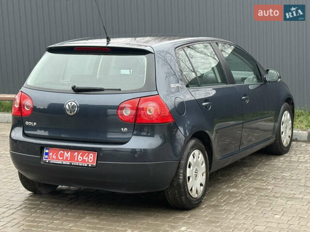 Сірий Фольксваген Гольф, об'ємом двигуна 1.6 л та пробігом 229 тис. км за 5555 $, фото 39 на Automoto.ua