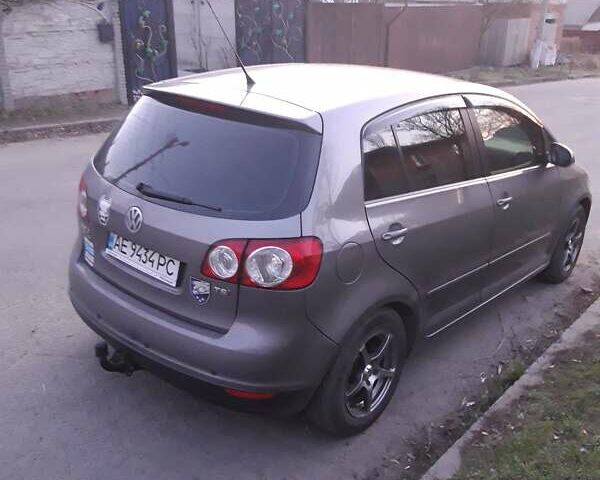 Сірий Фольксваген Гольф, об'ємом двигуна 1.39 л та пробігом 300 тис. км за 6500 $, фото 10 на Automoto.ua