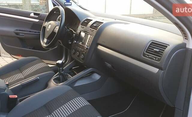 Сірий Фольксваген Гольф, об'ємом двигуна 1.6 л та пробігом 228 тис. км за 6500 $, фото 30 на Automoto.ua