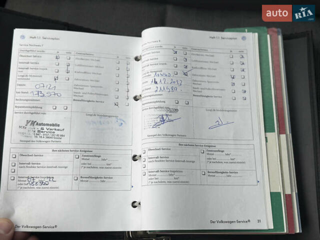 Сірий Фольксваген Гольф, об'ємом двигуна 1.6 л та пробігом 229 тис. км за 5555 $, фото 82 на Automoto.ua