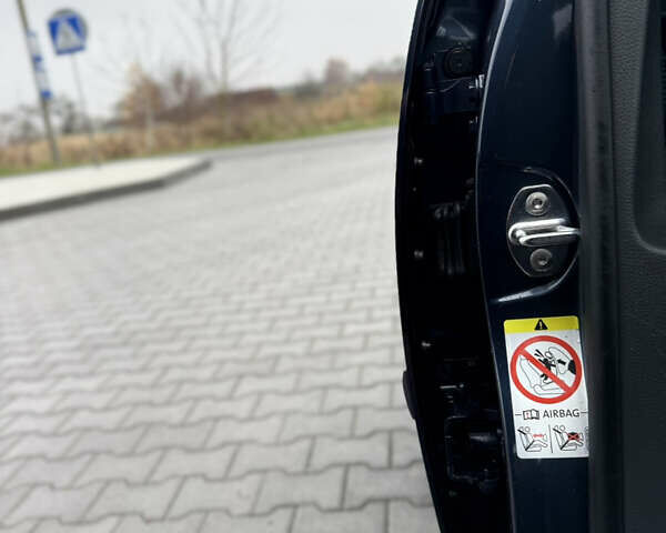 Серый Фольксваген Гольф, объемом двигателя 1.6 л и пробегом 227 тыс. км за 6300 $, фото 91 на Automoto.ua