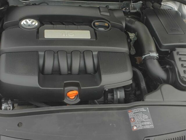 Серый Фольксваген Гольф, объемом двигателя 1.6 л и пробегом 249 тыс. км за 6500 $, фото 1 на Automoto.ua