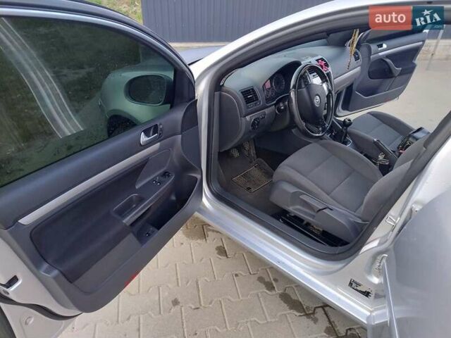 Сірий Фольксваген Гольф, об'ємом двигуна 1.9 л та пробігом 295 тис. км за 5300 $, фото 1 на Automoto.ua