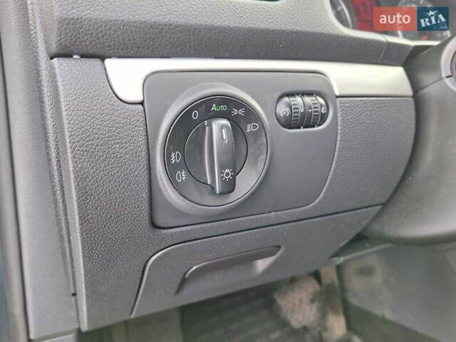 Серый Фольксваген Гольф, объемом двигателя 1.4 л и пробегом 225 тыс. км за 6850 $, фото 10 на Automoto.ua