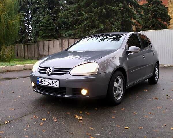 Серый Фольксваген Гольф, объемом двигателя 1.6 л и пробегом 310 тыс. км за 6100 $, фото 2 на Automoto.ua