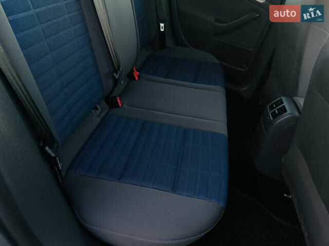 Сірий Фольксваген Гольф, об'ємом двигуна 1.6 л та пробігом 170 тис. км за 6600 $, фото 72 на Automoto.ua