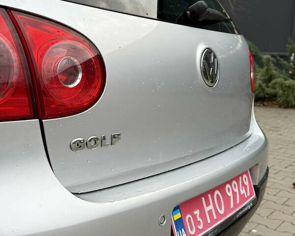 Серый Фольксваген Гольф, объемом двигателя 1.4 л и пробегом 251 тыс. км за 6450 $, фото 10 на Automoto.ua