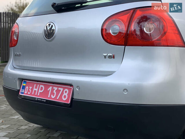 Сірий Фольксваген Гольф, об'ємом двигуна 1.4 л та пробігом 211 тис. км за 6850 $, фото 4 на Automoto.ua