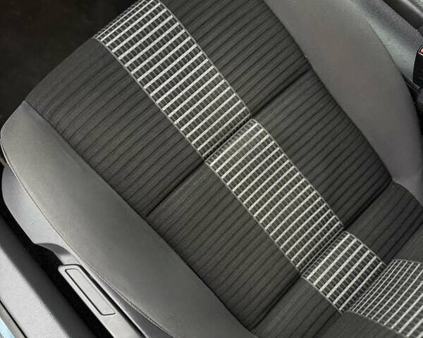 Серый Фольксваген Гольф, объемом двигателя 1.6 л и пробегом 227 тыс. км за 6300 $, фото 45 на Automoto.ua