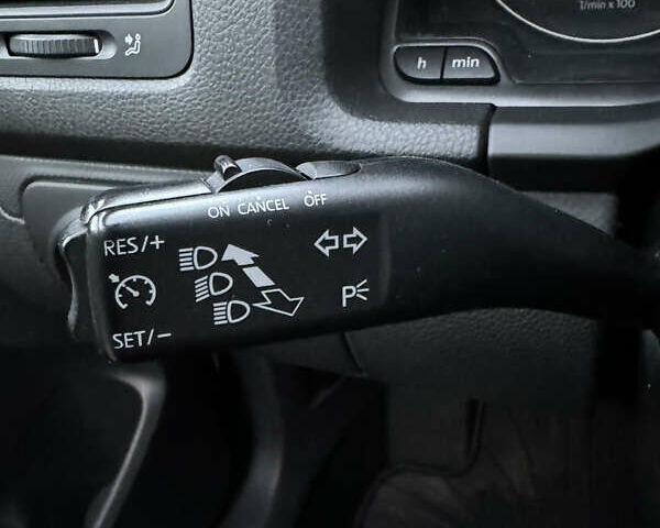 Серый Фольксваген Гольф, объемом двигателя 1.6 л и пробегом 232 тыс. км за 6799 $, фото 31 на Automoto.ua