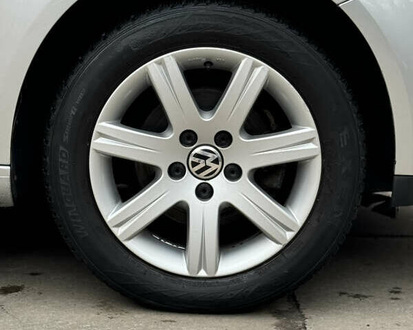 Сірий Фольксваген Гольф, об'ємом двигуна 1.6 л та пробігом 259 тис. км за 6999 $, фото 22 на Automoto.ua