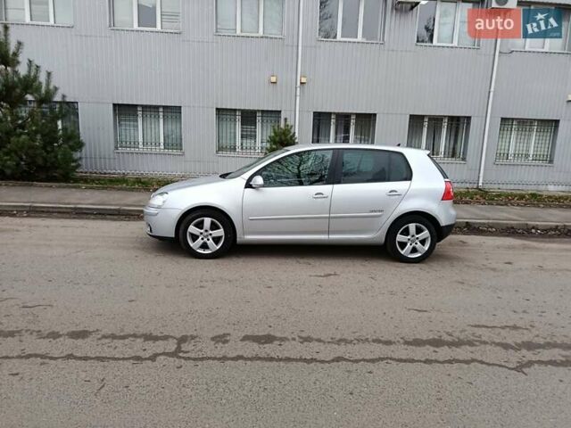 Серый Фольксваген Гольф, объемом двигателя 1.6 л и пробегом 193 тыс. км за 5999 $, фото 2 на Automoto.ua