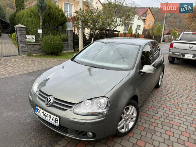 Серый Фольксваген Гольф, объемом двигателя 1.39 л и пробегом 275 тыс. км за 6250 $, фото 2 на Automoto.ua