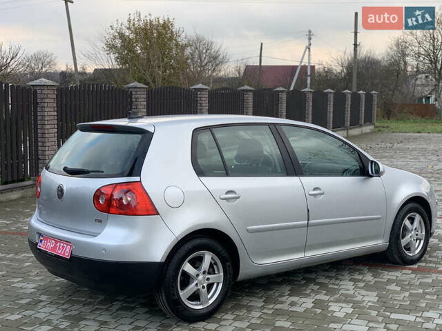 Сірий Фольксваген Гольф, об'ємом двигуна 1.4 л та пробігом 211 тис. км за 6850 $, фото 3 на Automoto.ua
