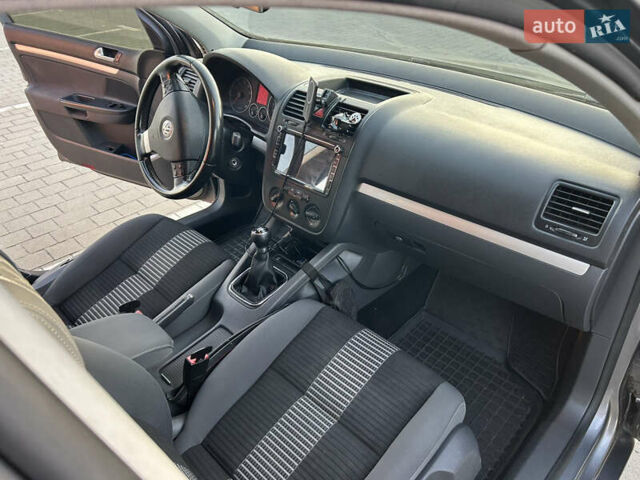 Сірий Фольксваген Гольф, об'ємом двигуна 1.39 л та пробігом 241 тис. км за 6199 $, фото 6 на Automoto.ua