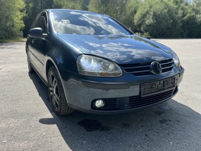 Серый Фольксваген Гольф, объемом двигателя 1.9 л и пробегом 338 тыс. км за 5999 $, фото 2 на Automoto.ua