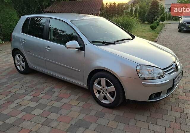 Сірий Фольксваген Гольф, об'ємом двигуна 1.39 л та пробігом 240 тис. км за 6500 $, фото 26 на Automoto.ua