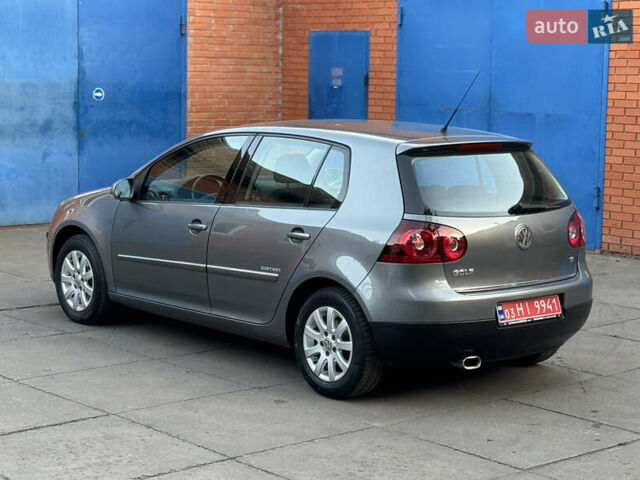 Серый Фольксваген Гольф, объемом двигателя 1.6 л и пробегом 232 тыс. км за 6799 $, фото 12 на Automoto.ua