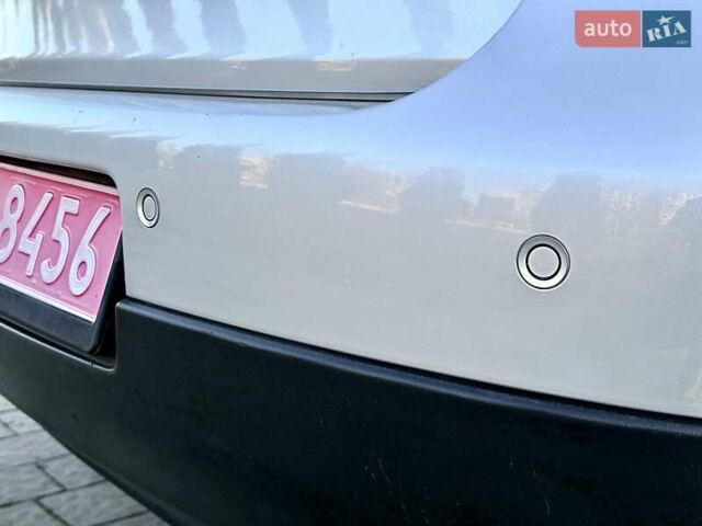 Сірий Фольксваген Гольф, об'ємом двигуна 1.6 л та пробігом 200 тис. км за 5790 $, фото 21 на Automoto.ua