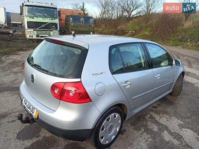 Серый Фольксваген Гольф, объемом двигателя 1.4 л и пробегом 190 тыс. км за 5999 $, фото 6 на Automoto.ua