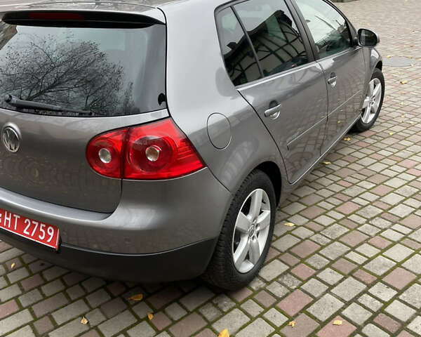 Серый Фольксваген Гольф, объемом двигателя 1.6 л и пробегом 177 тыс. км за 6850 $, фото 7 на Automoto.ua