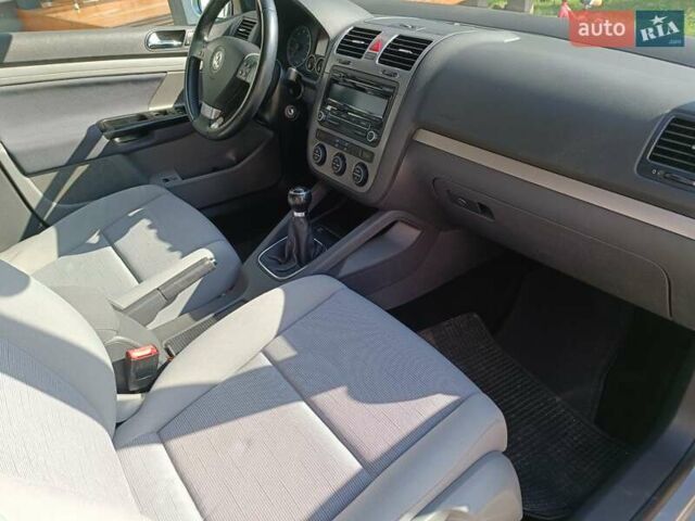 Серый Фольксваген Гольф, объемом двигателя 1.4 л и пробегом 163 тыс. км за 5850 $, фото 12 на Automoto.ua