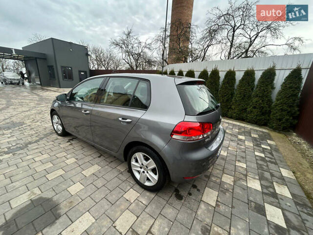Серый Фольксваген Гольф, объемом двигателя 1.6 л и пробегом 202 тыс. км за 8300 $, фото 4 на Automoto.ua
