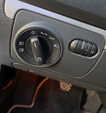 Сірий Фольксваген Гольф, об'ємом двигуна 1.39 л та пробігом 240 тис. км за 6500 $, фото 18 на Automoto.ua