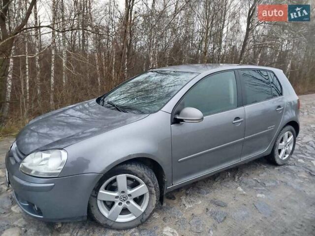Сірий Фольксваген Гольф, об'ємом двигуна 1.4 л та пробігом 300 тис. км за 4700 $, фото 3 на Automoto.ua