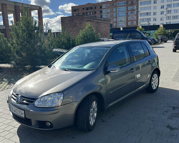 Сірий Фольксваген Гольф, об'ємом двигуна 1.4 л та пробігом 260 тис. км за 6000 $, фото 2 на Automoto.ua