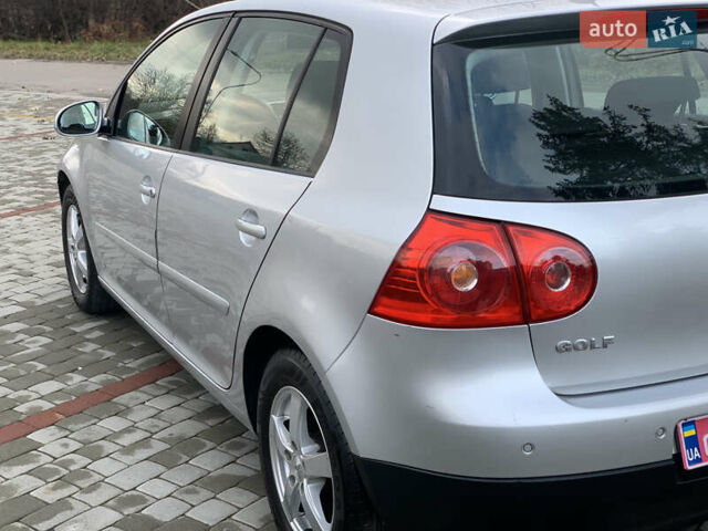 Сірий Фольксваген Гольф, об'ємом двигуна 1.4 л та пробігом 211 тис. км за 6850 $, фото 6 на Automoto.ua