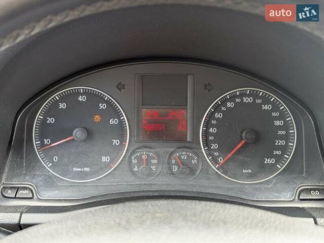 Фольксваген Гольф 2008 у Києві на Automoto.ua Сірий Фольксваген Гольф, об'ємом двигуна 1.6 л та пробігом 482 тис. км за 3300 $, фото 21 на Automoto.ua