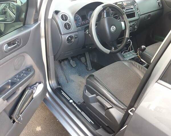 Сірий Фольксваген Гольф, об'ємом двигуна 1.39 л та пробігом 300 тис. км за 6500 $, фото 8 на Automoto.ua