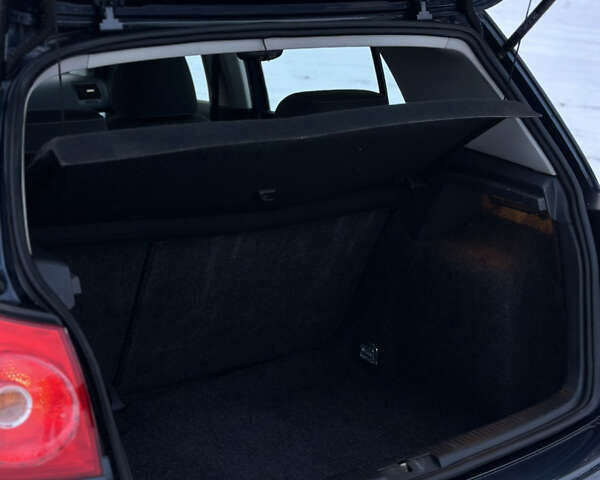 Серый Фольксваген Гольф, объемом двигателя 1.4 л и пробегом 228 тыс. км за 5499 $, фото 12 на Automoto.ua