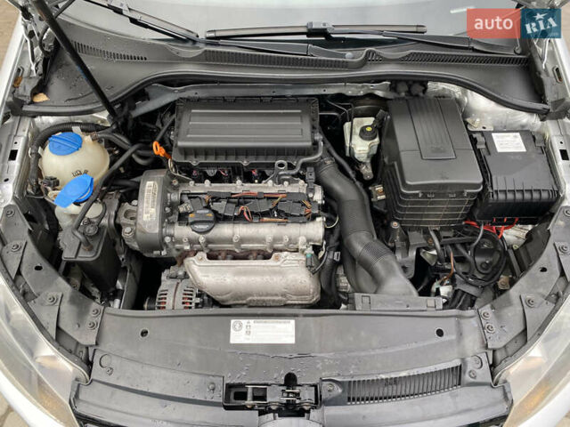 Серый Фольксваген Гольф, объемом двигателя 1.4 л и пробегом 228 тыс. км за 6899 $, фото 49 на Automoto.ua