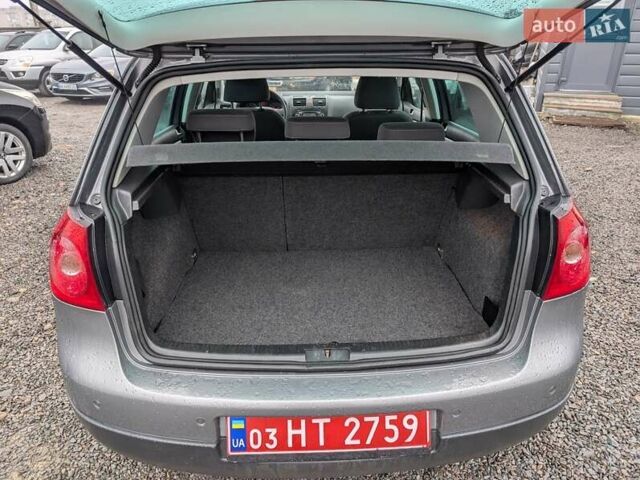 Серый Фольксваген Гольф, объемом двигателя 1.6 л и пробегом 177 тыс. км за 6650 $, фото 15 на Automoto.ua