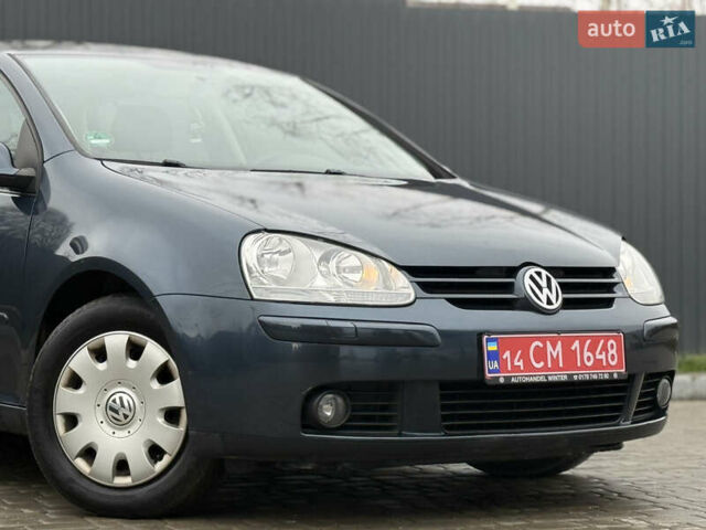 Сірий Фольксваген Гольф, об'ємом двигуна 1.6 л та пробігом 229 тис. км за 5555 $, фото 21 на Automoto.ua